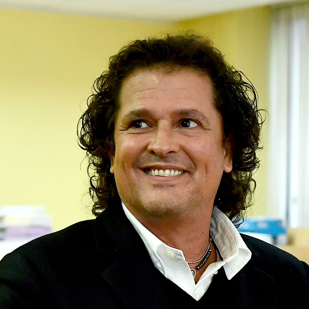 Shakira’s friend, Carlos Vives, breaks silence on viral Piqué and Clara Chía ‘Like’ controversy