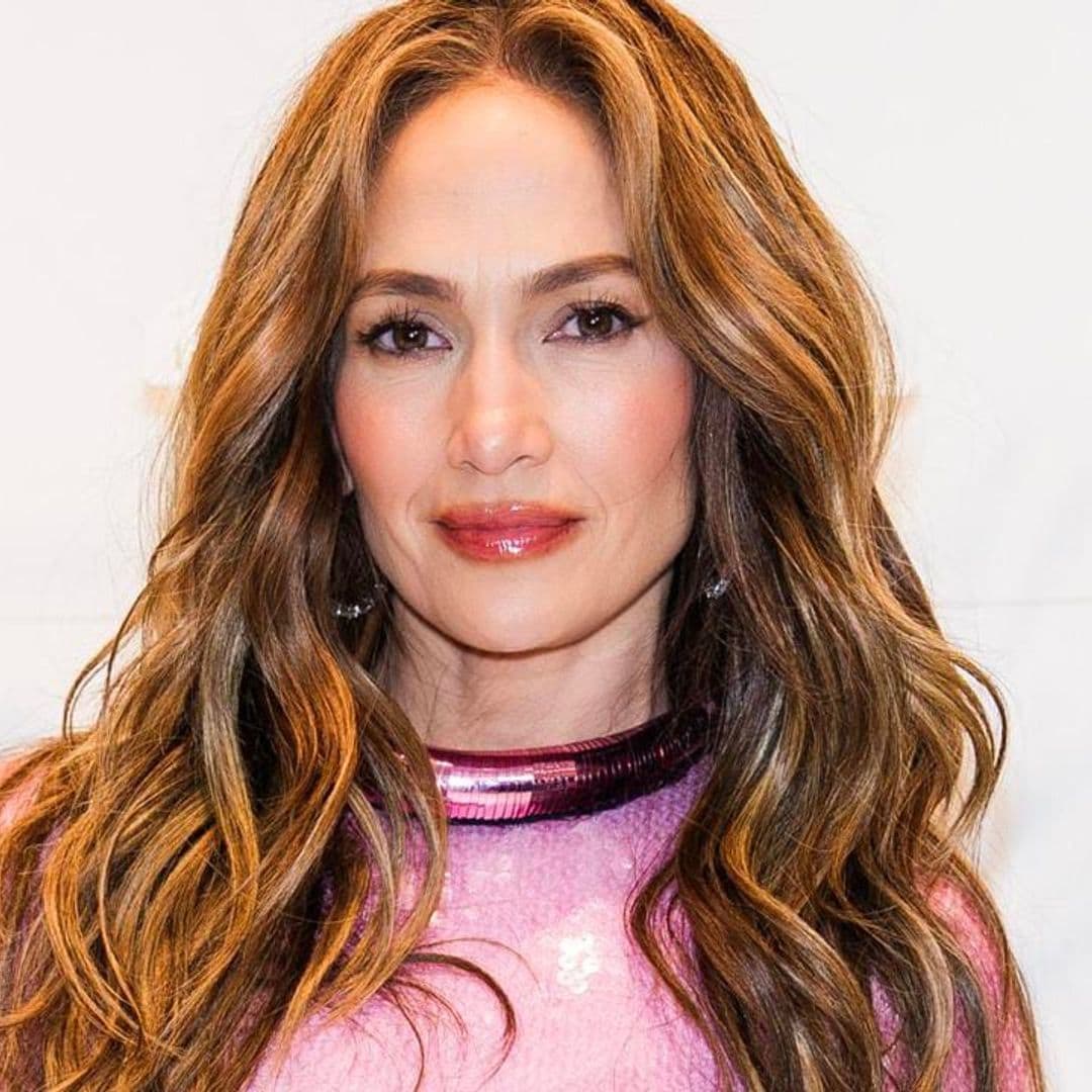 Jennifer Lopez shows off her figure in stunning leather dress in latest night out