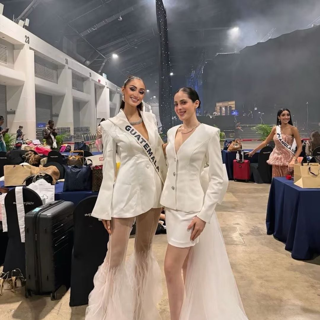 Miss Universe Fátima Bosch and Miss Guatemala Raschel Paz recreate their viral photo