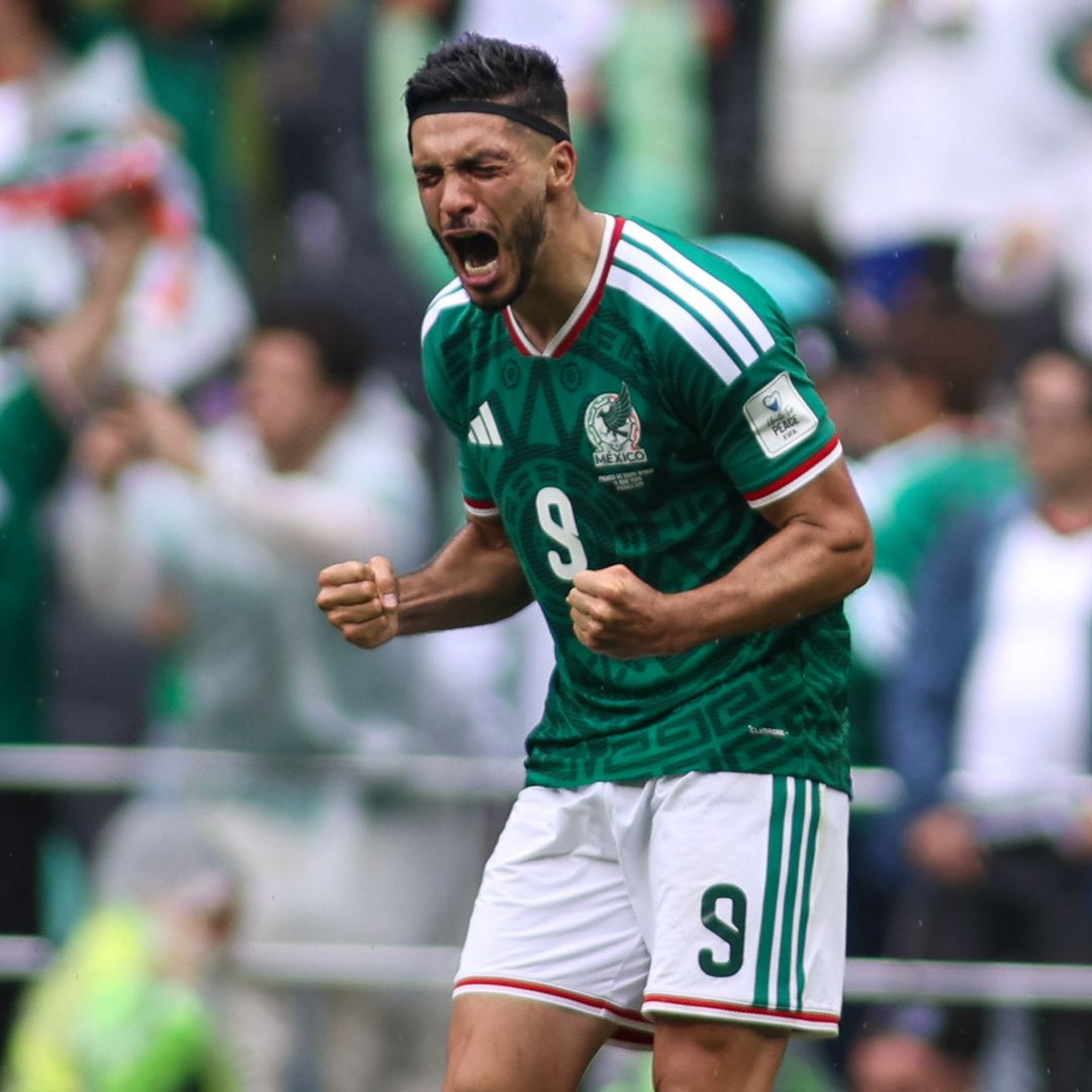 Raúl Jiménez's incredible comeback: The striker who nearly died and returned to lead Mexico