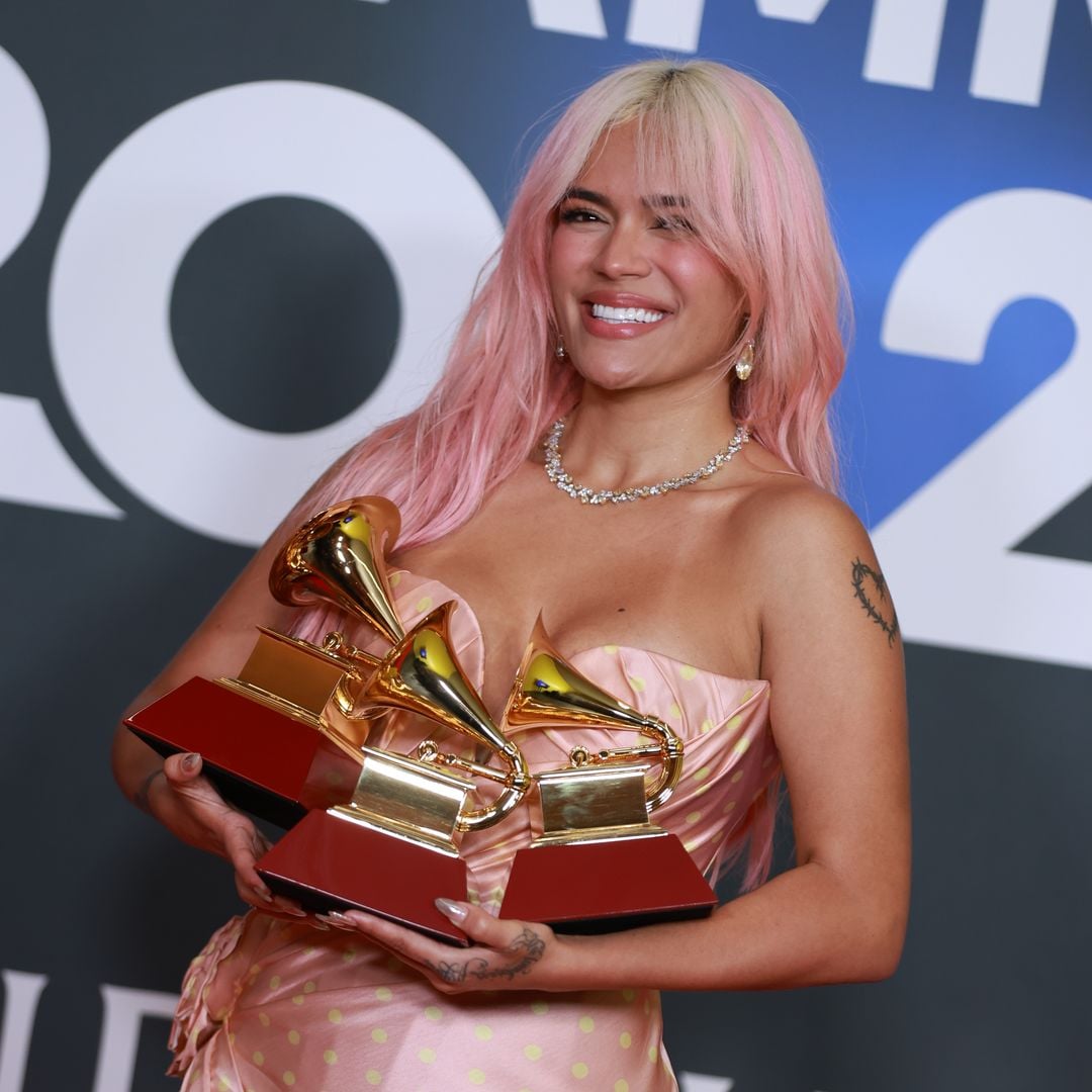 Who is hosting the 2025 Latin GRAMMY Awards?