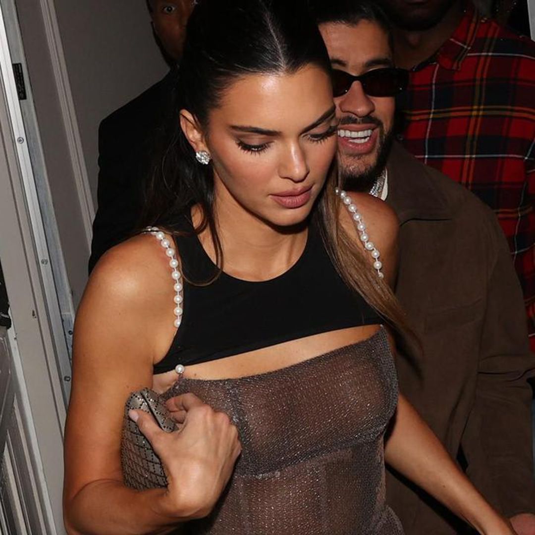 Bad Bunny and Kendall Jenner dance and kiss in Drake concert