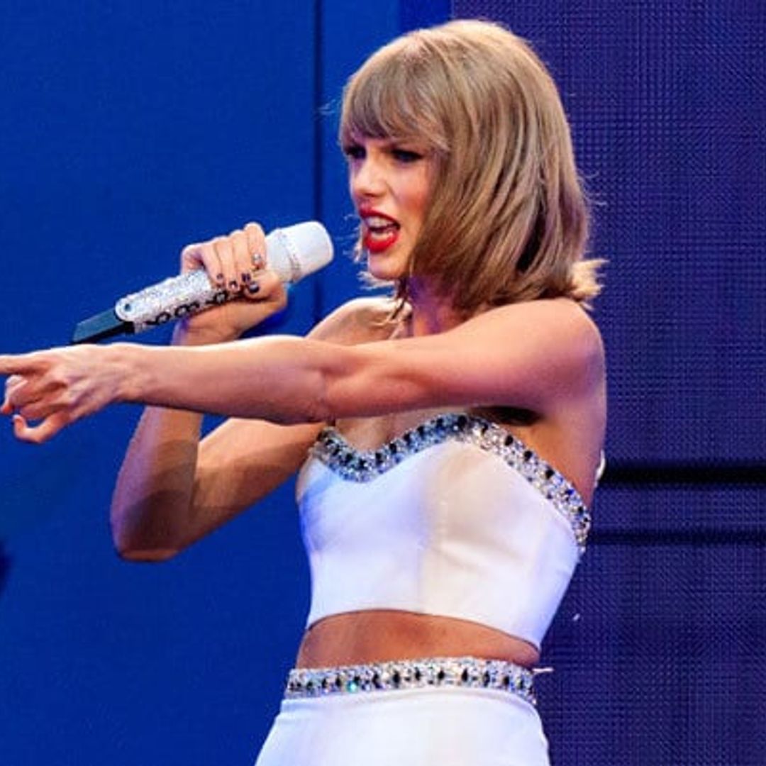 Taylor Swift mouths 'I love you' to Calvin Harris at concert
