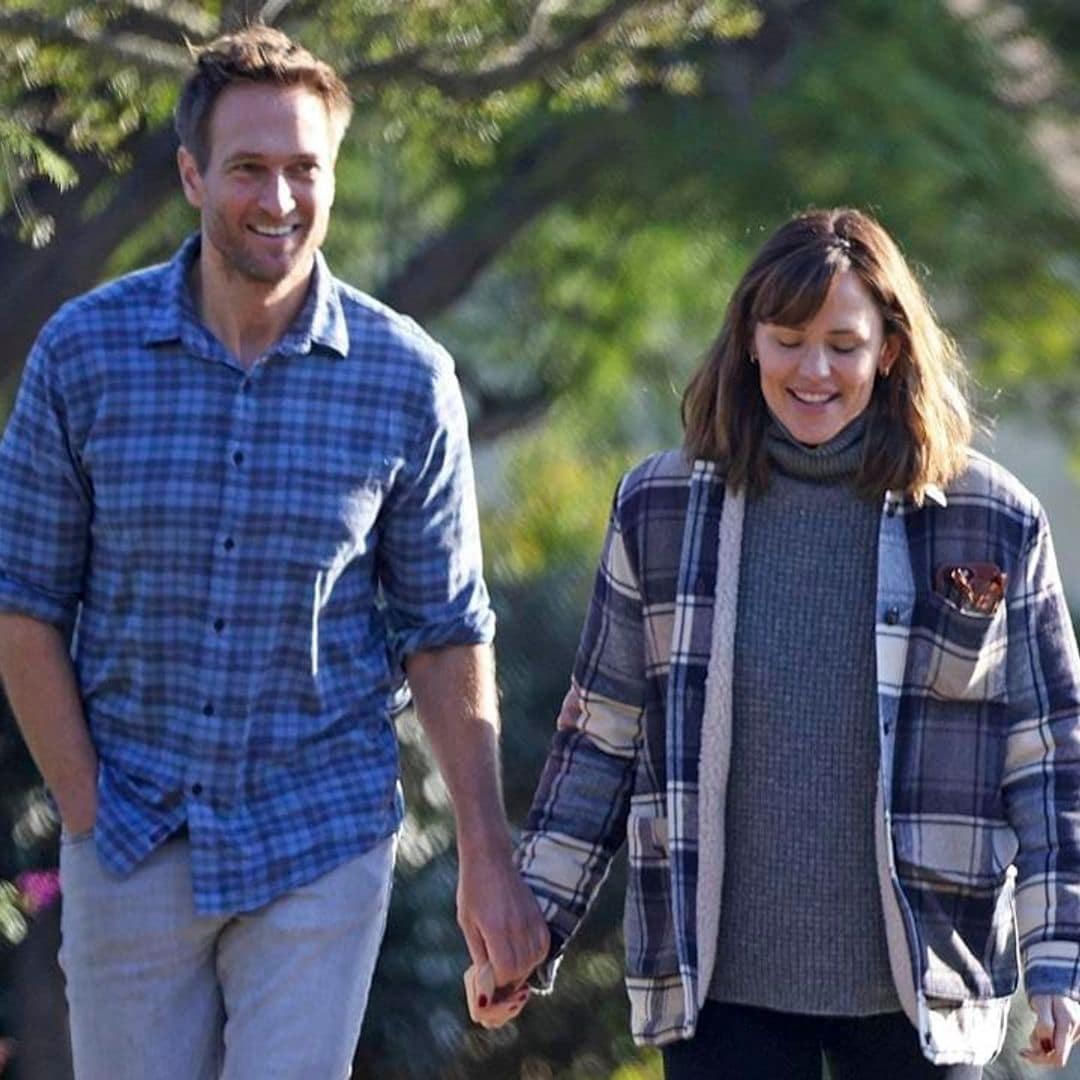 Are Jennifer Garner and boyfriend John Miller moving in together?
