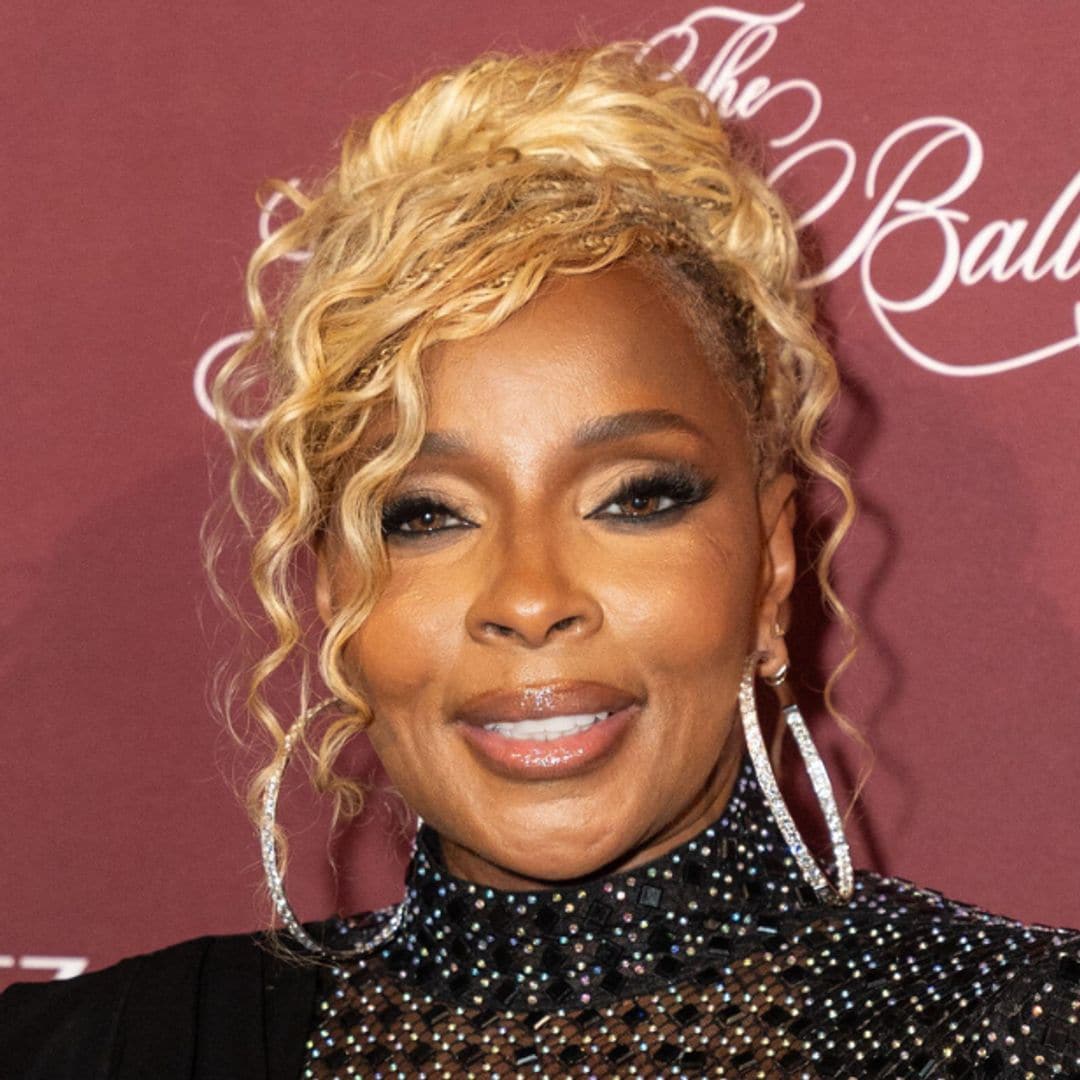 Mary J. Blige reveals that she passed on one of Rihanna's most famous songs