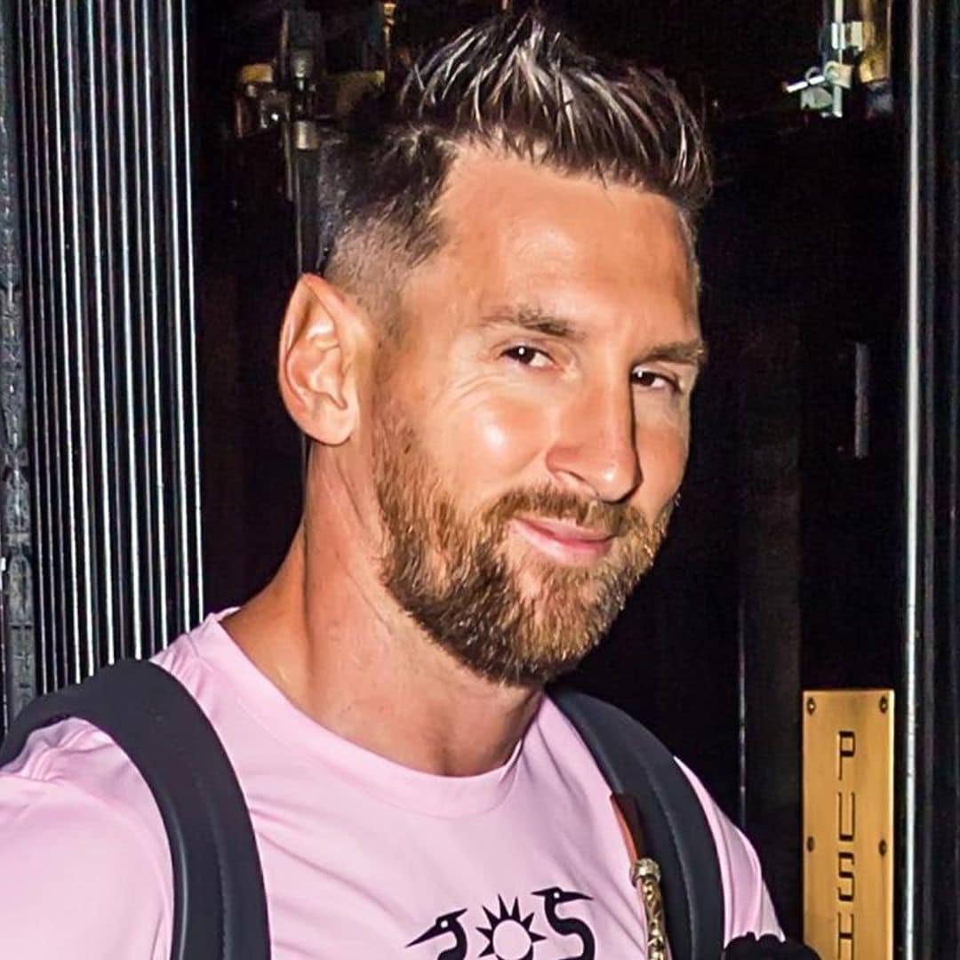Lionel Messi gets ready for game day by sipping some mate