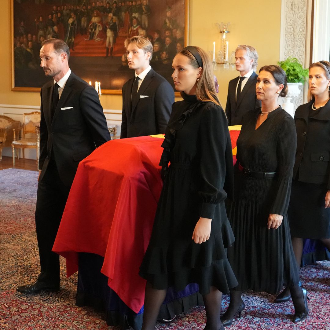 Marius Borg Høiby, Queen Mette-Marit’s son, joined members of the Norwegian royal family in carrying King Harald V’s coffin as it was moved to the Palace Chapel in Oslo.