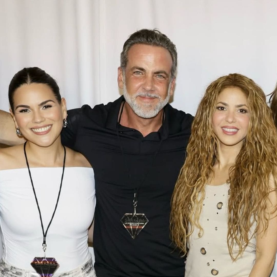 Shakira and Carlos Ponce reunite in Miami with sweet embrace backstage: See pics