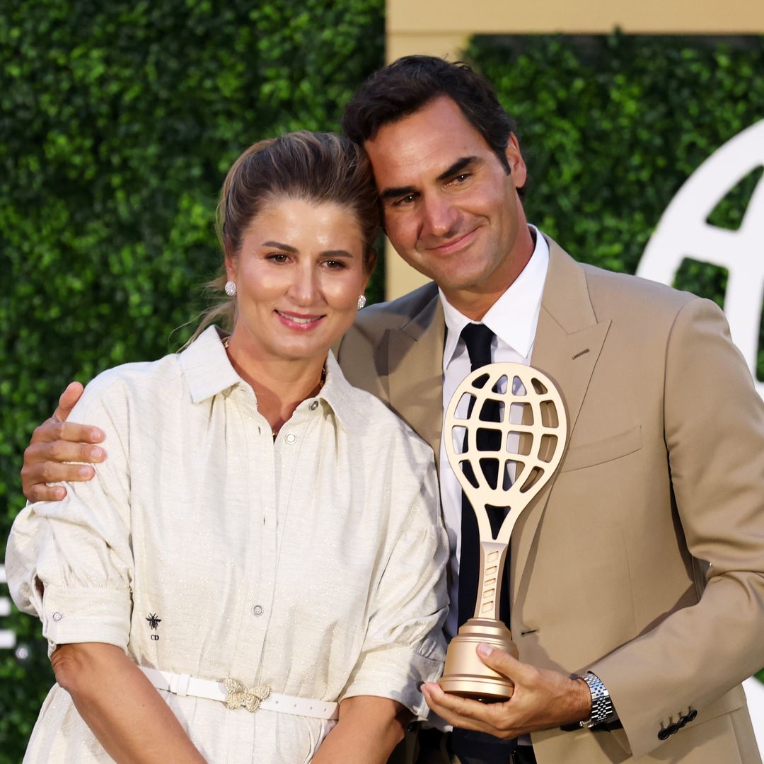 Roger Federer holds back tears while thanking his wife at Tennis Hall of Fame induction