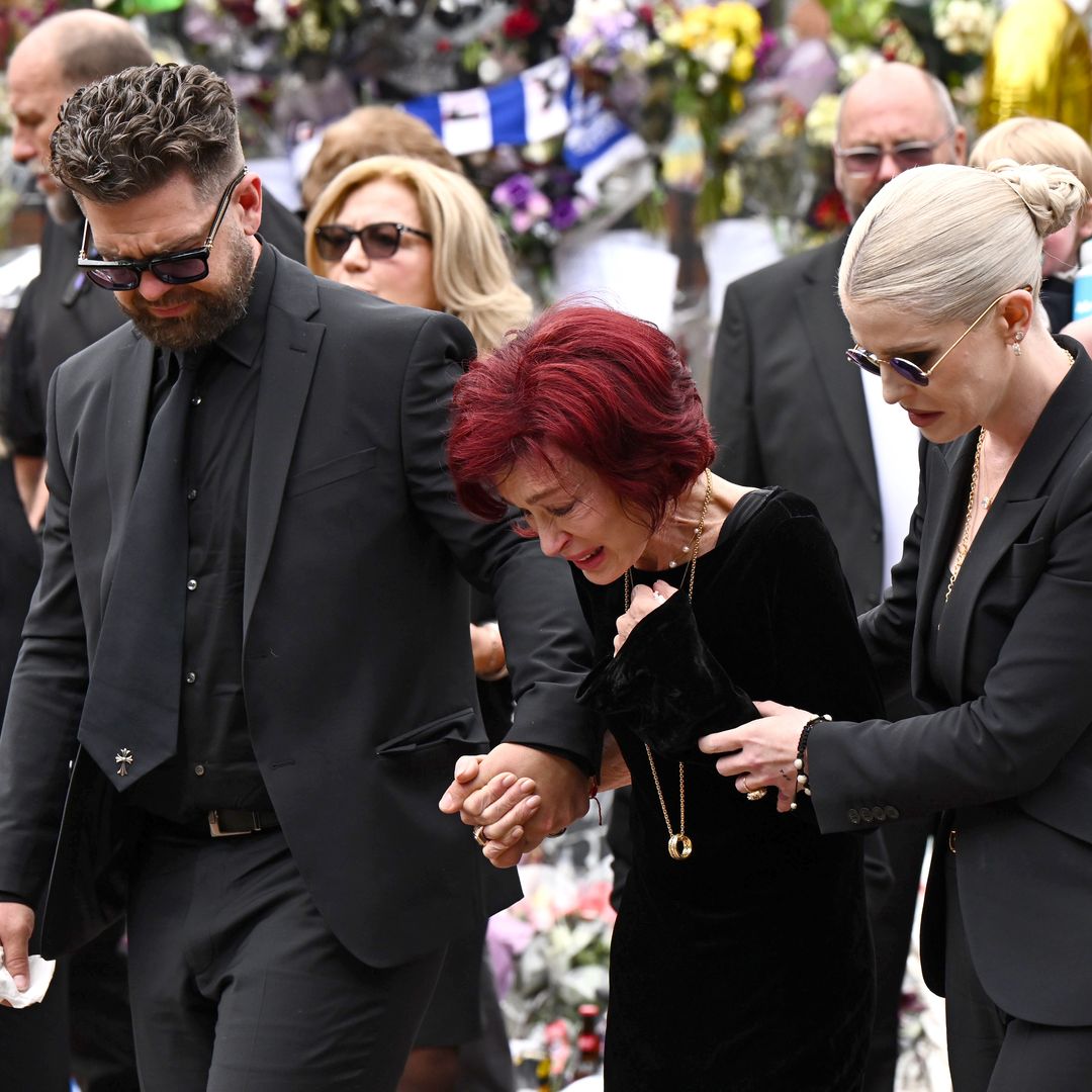 Goodbye, Ozzy Osbourne: A Family’s Heartbreaking Farewell Captured In Images