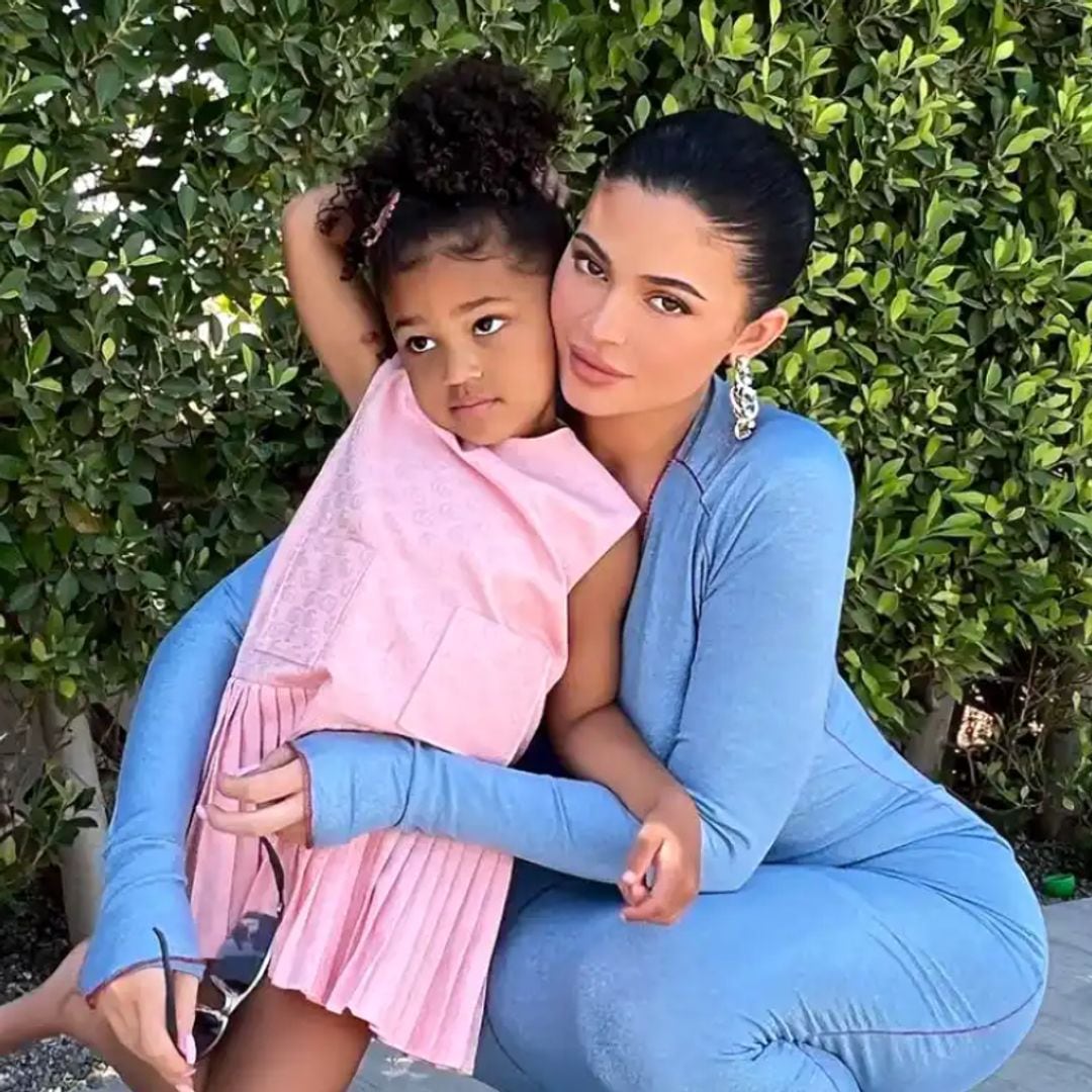 Kylie Jenner's 7-year-old daughter Stormi debuts peachy-blonde hairstyle