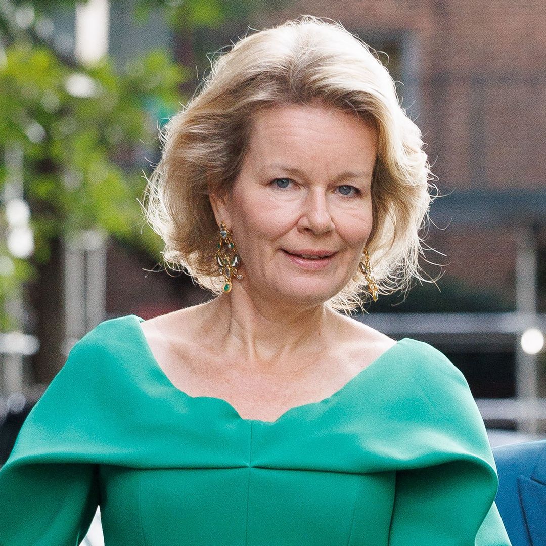 Queen Mathilde steps out in elegant head-to-toe pink for special palace meeting