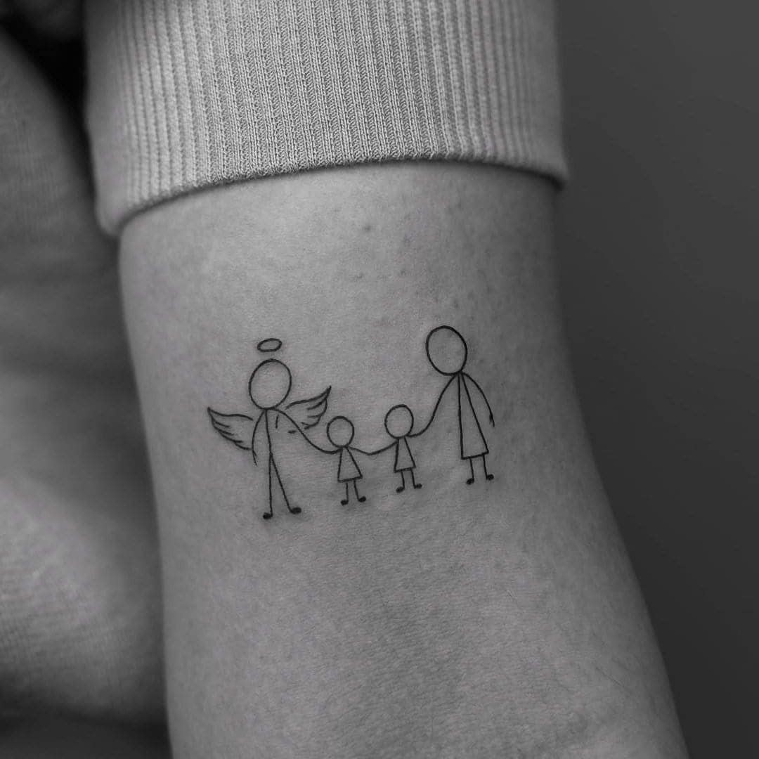 9 Symbolic family tattoo ideas to honor the ones you love most