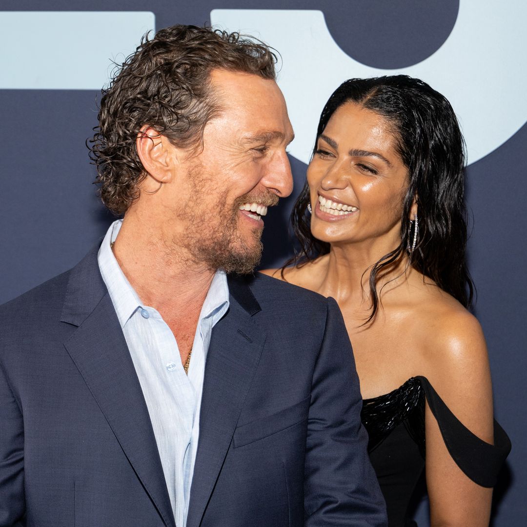 Matthew McConaughey and Camila Alves wear matching cowboy hats as they ...