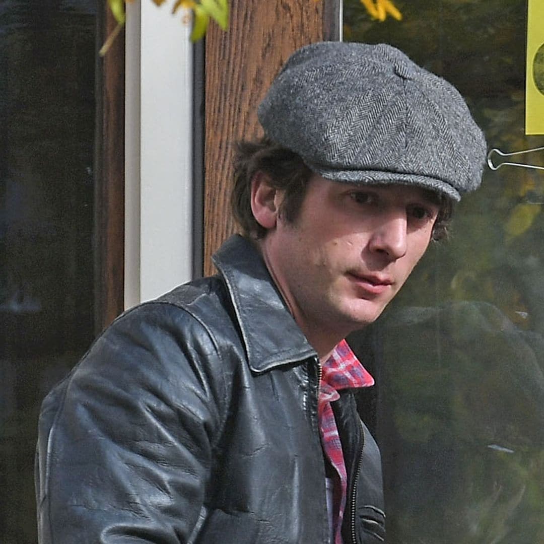 Jeremy Allen White channels Bruce Springsteen with surprisingly powerful vocals
