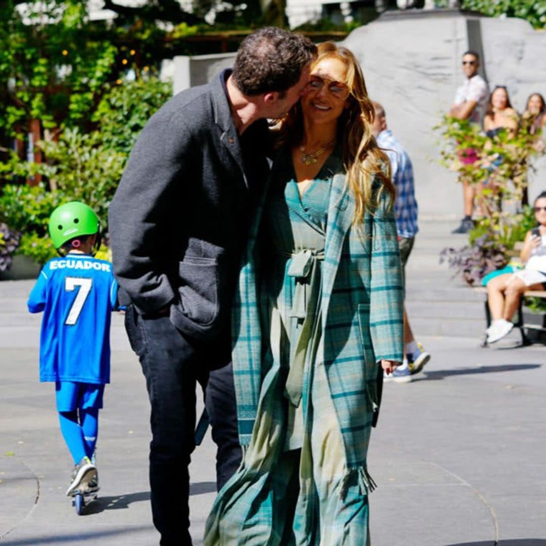 Jennifer Lopez and Ben Affleck packed on the PDA during a Central Park stroll