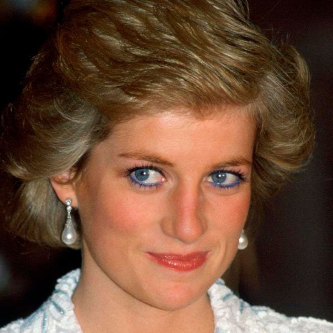 Princess Diana’s signature electric blue eyeliner is making a comeback: See Pics