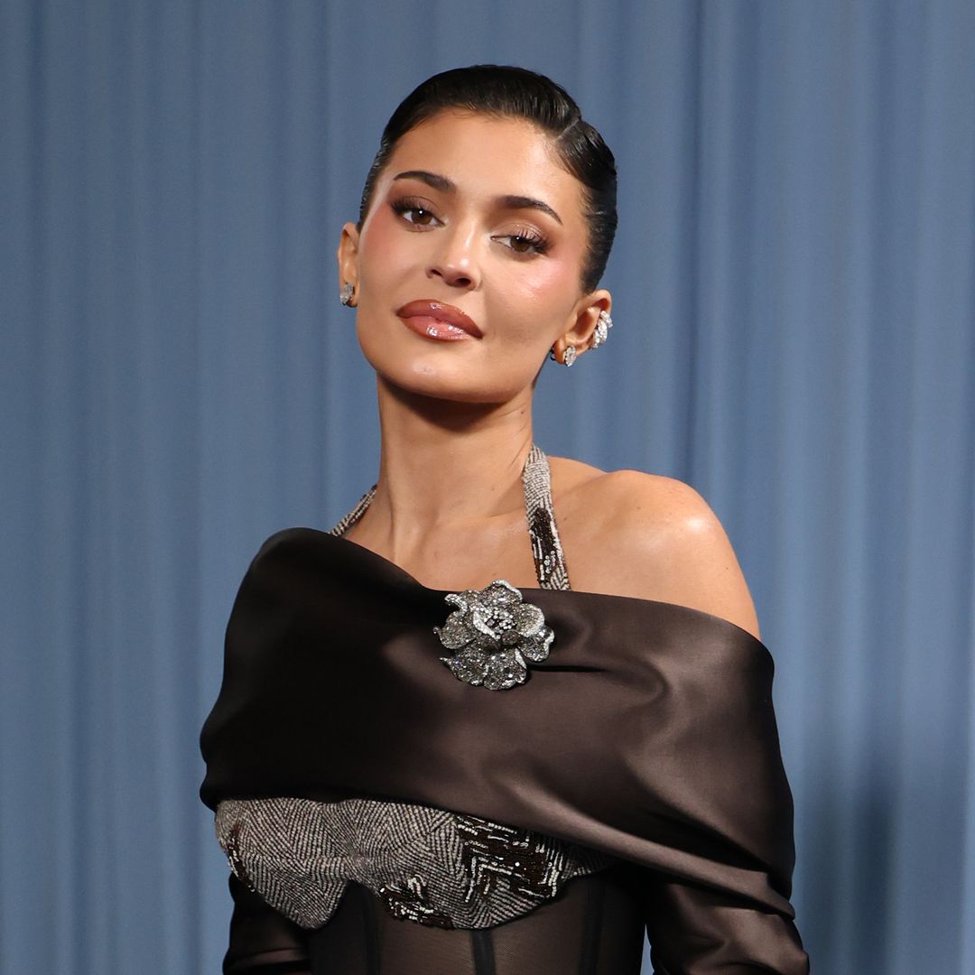 Kylie Jenner shows off her toned abs in bold Madonna-inspired look