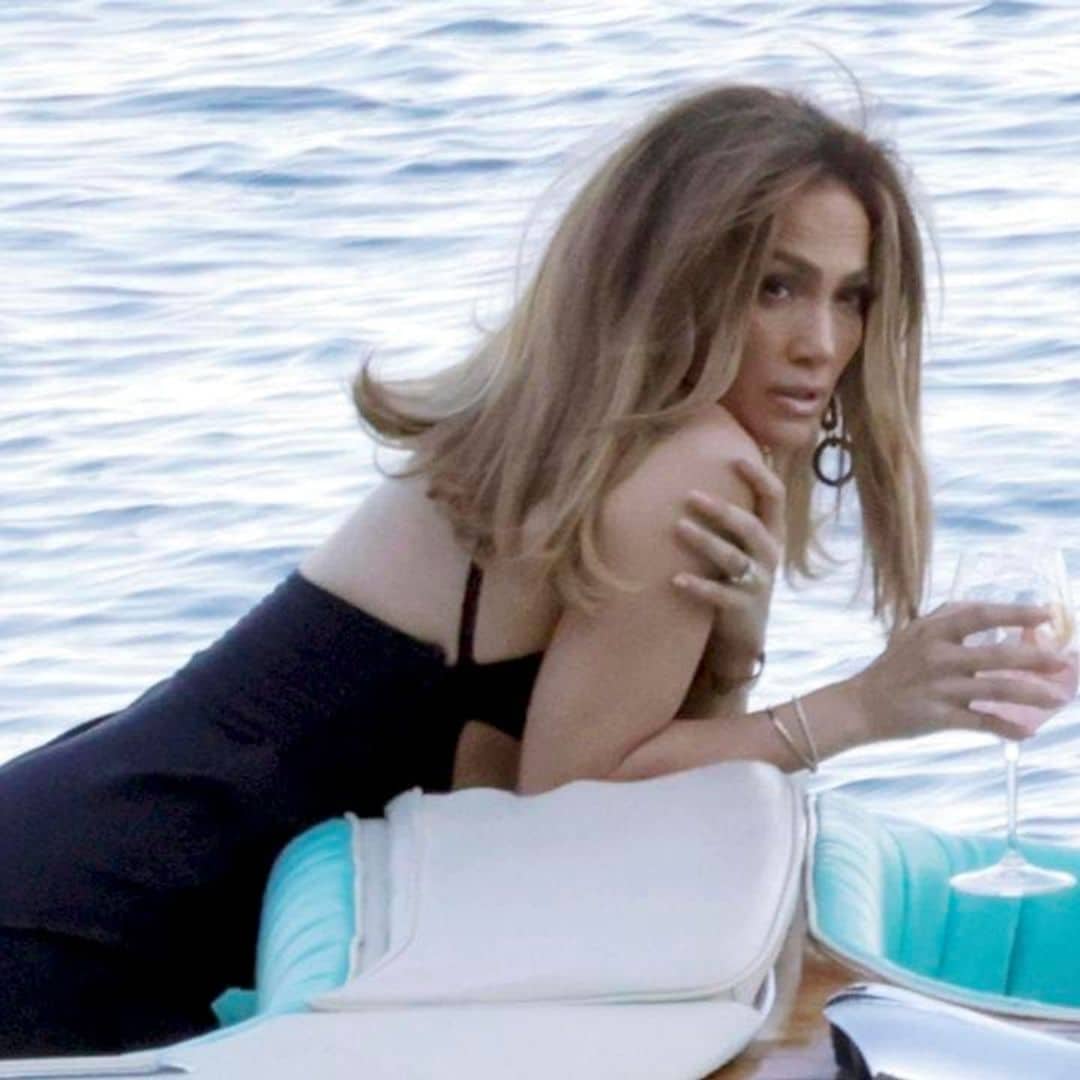 Jennifer Lopez has another sexy photoshoot in Capri while Ben Affleck is back in Los Angeles