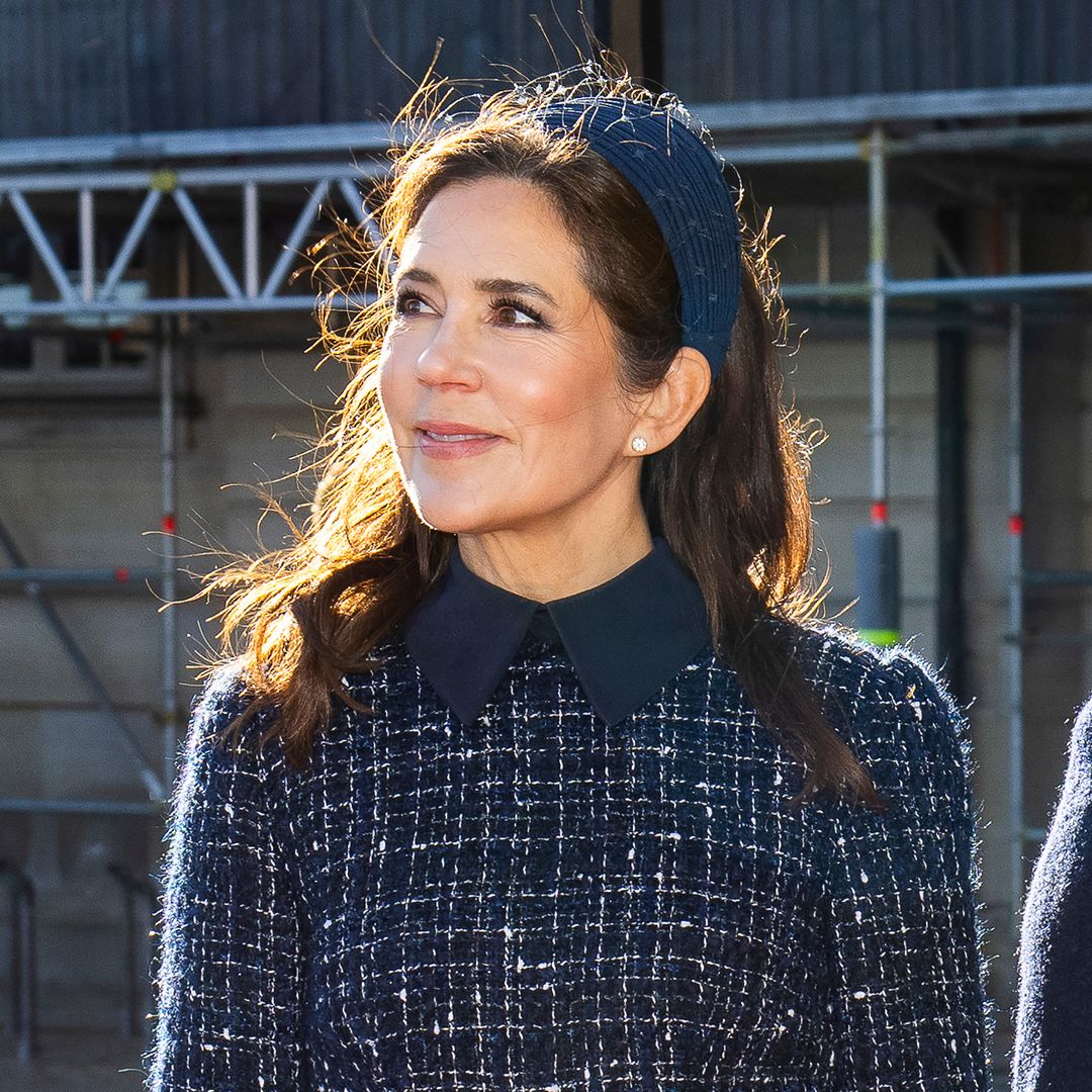 The Queen showed another case of successful repurposing of fashion