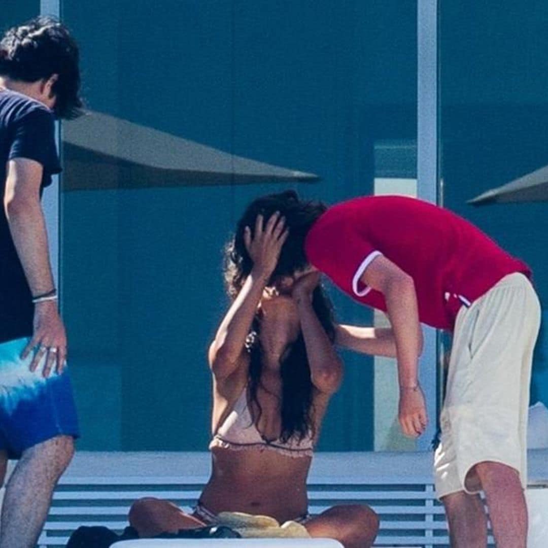 Spotted: Eiza González and Timothee Chalamet k-i-s-s-i-n-g in Mexico