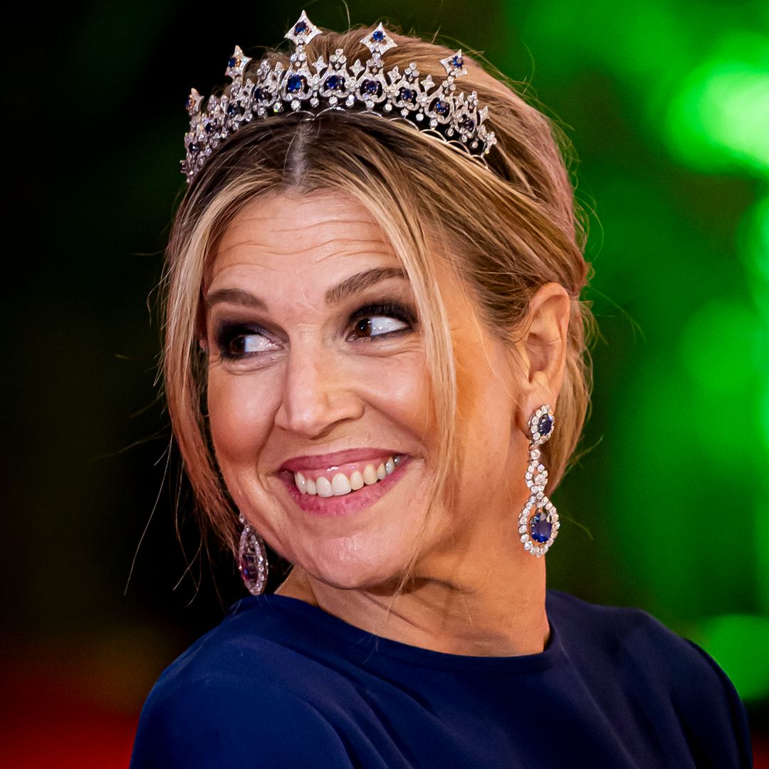 Queen Maxima performs with music group: 'How many Queens can there be in ONE room'