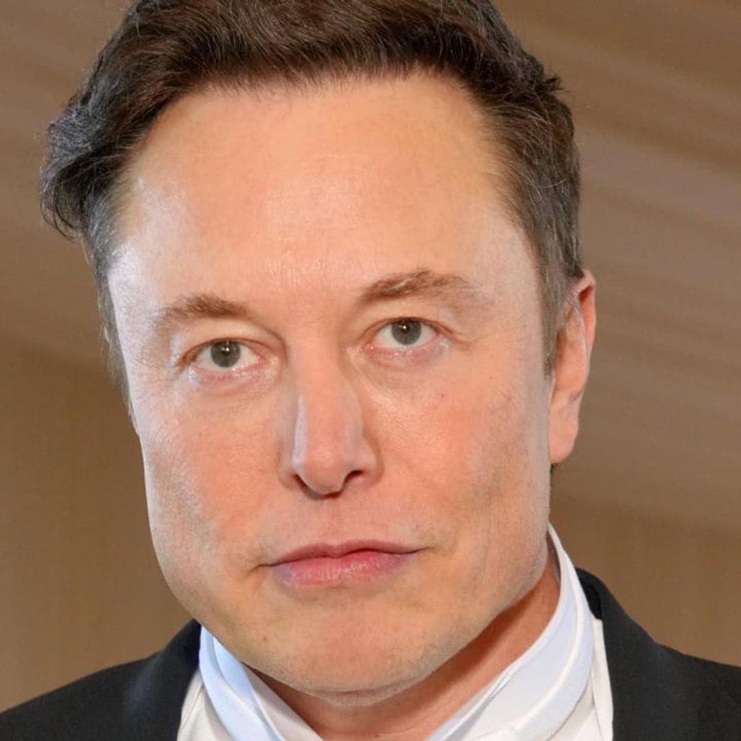 Why Elon Musk replies to the press with the poop emoji