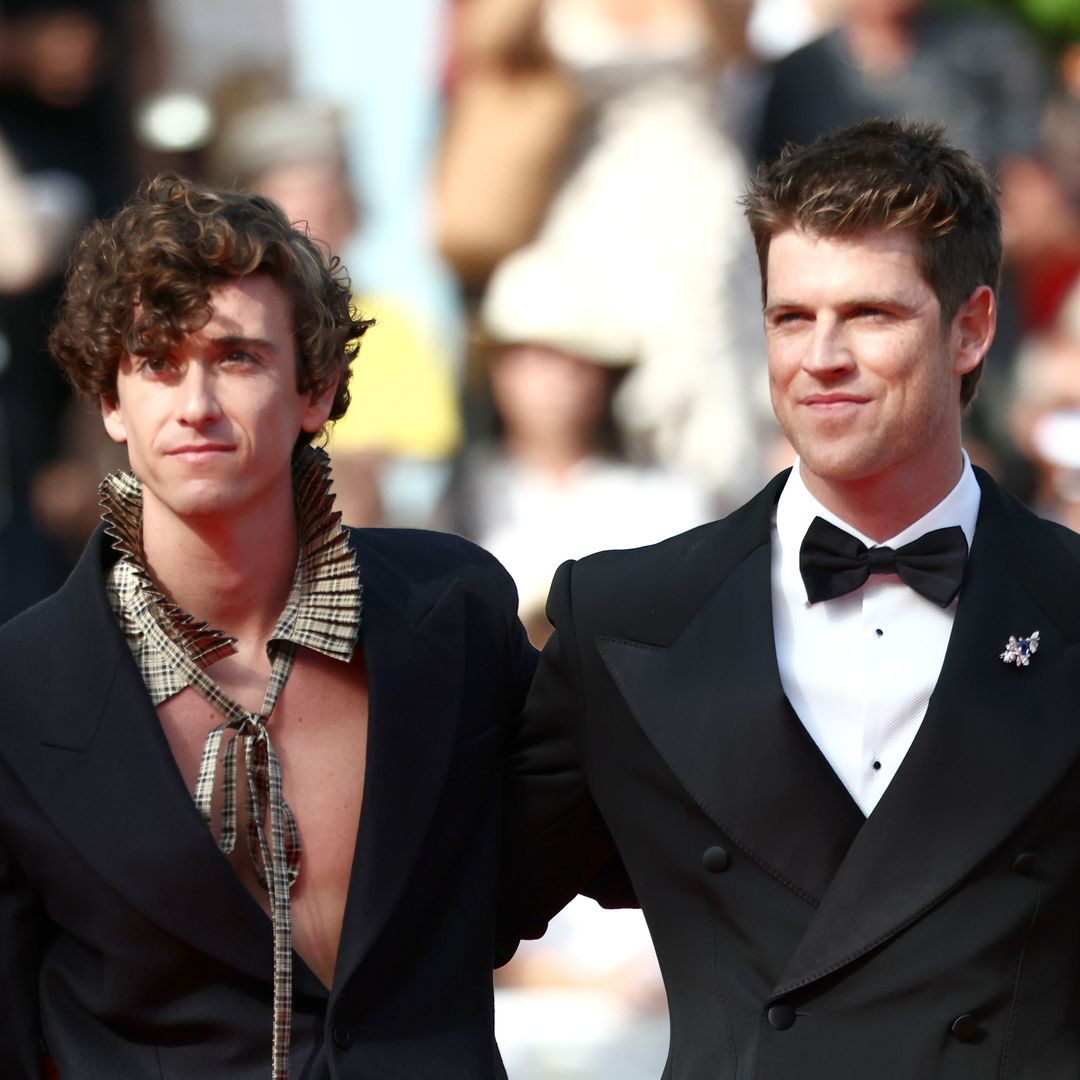 Miguel Bernardeau and Guitarricadelafuente reveal the intimate details behind their on-screen romance in 'La bola negra' [EXCLUSIVE]