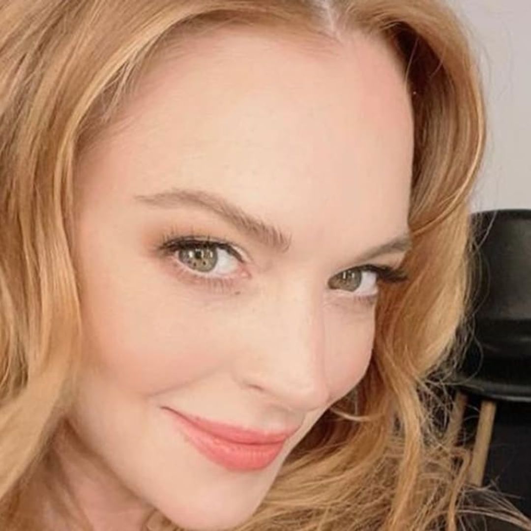 Lindsay Lohan reveals her step by step beauty routine!