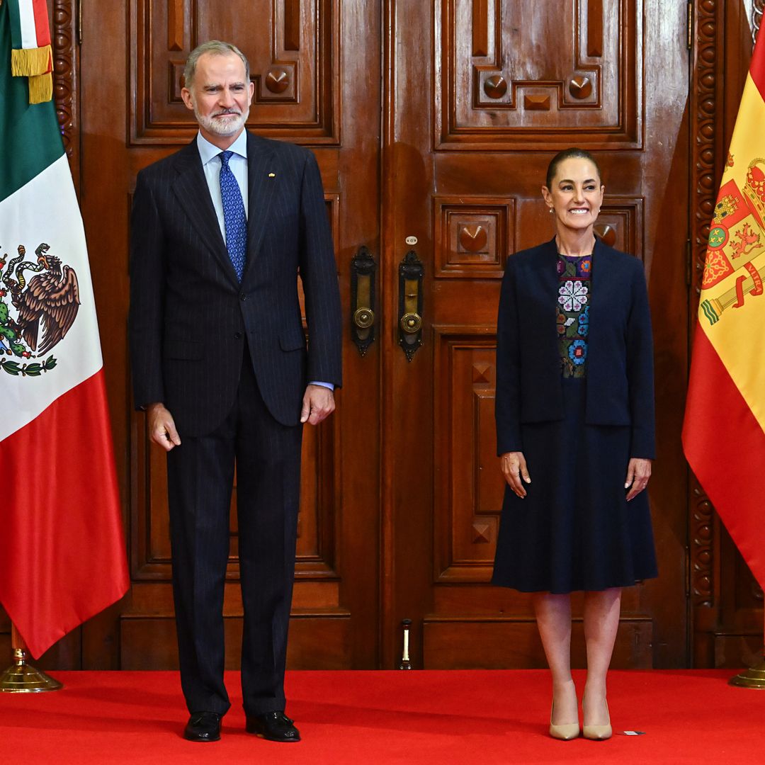 King Felipe VI meets Mexico's President before Spain's World Cup match