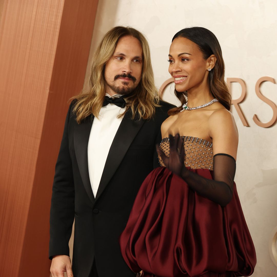 Zoe Saldaña moves her husband, Marco Perego, to tears while receiving the Gran Soberano award