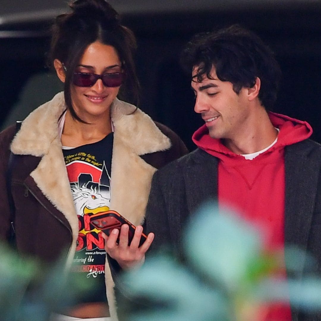 Joe Jonas “taking it slow” with model Tatiana Gabriela