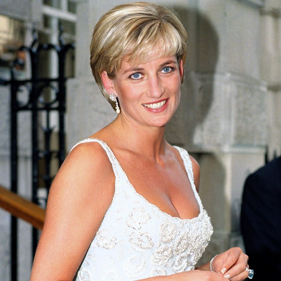 Jamie Lee Curtis recalls sending letter to Princess Diana and the response she received from her