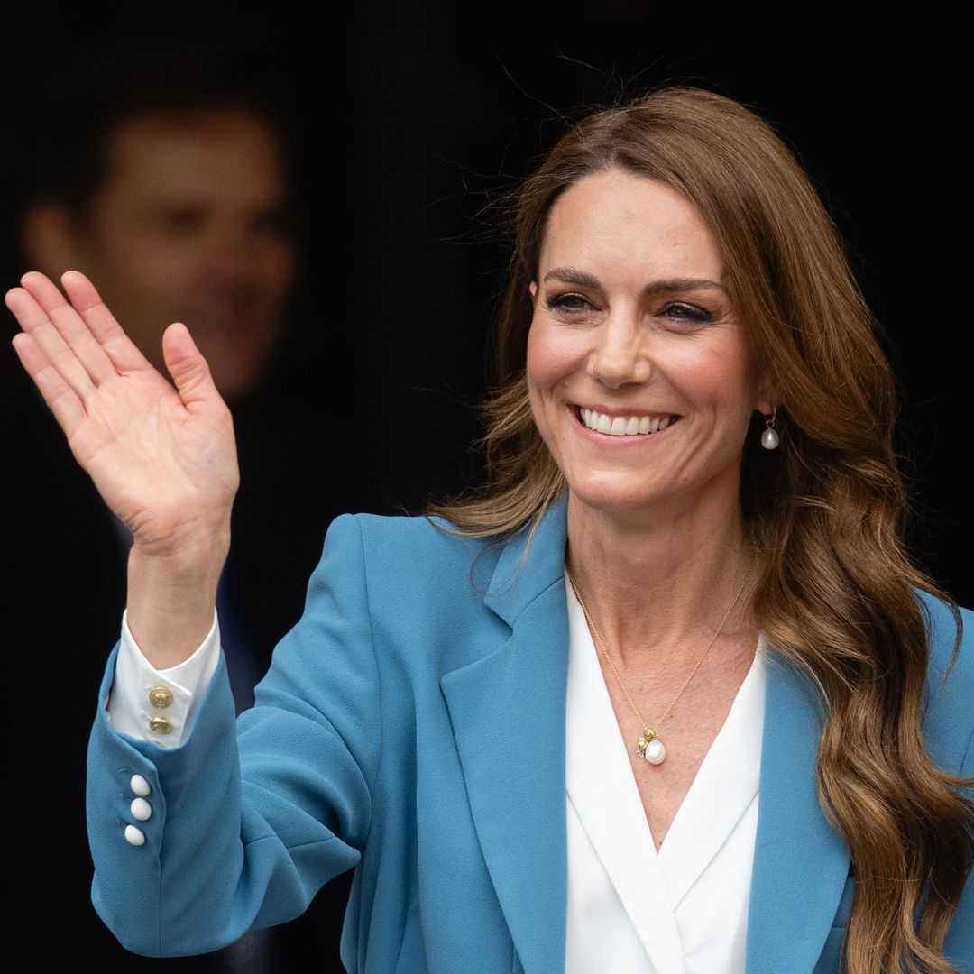 The hidden message in Kate Middleton’s jewelry on her first trip post-recovery