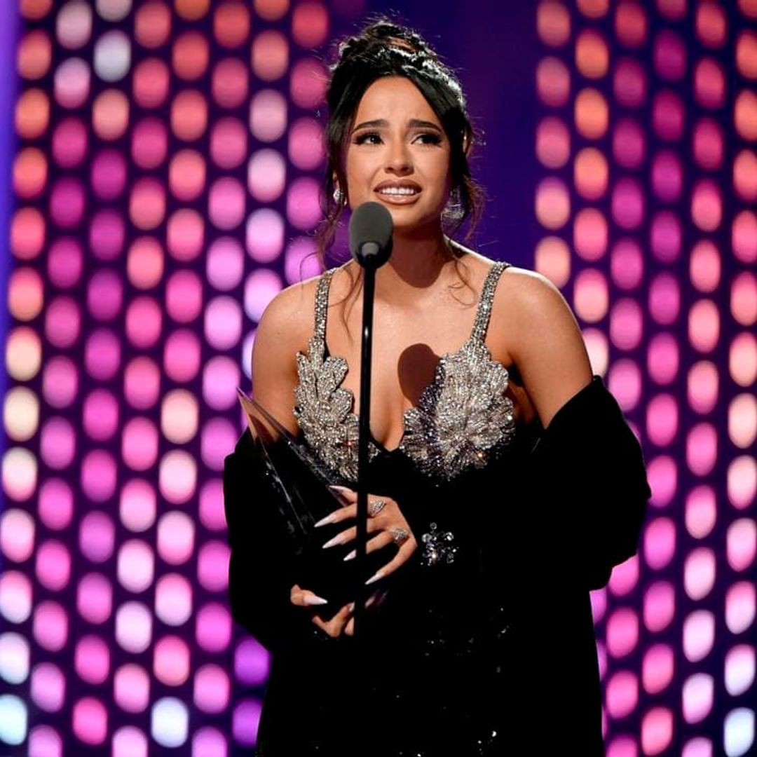 Becky G’s heartfelt acceptance speech at the Latin American Music Awards