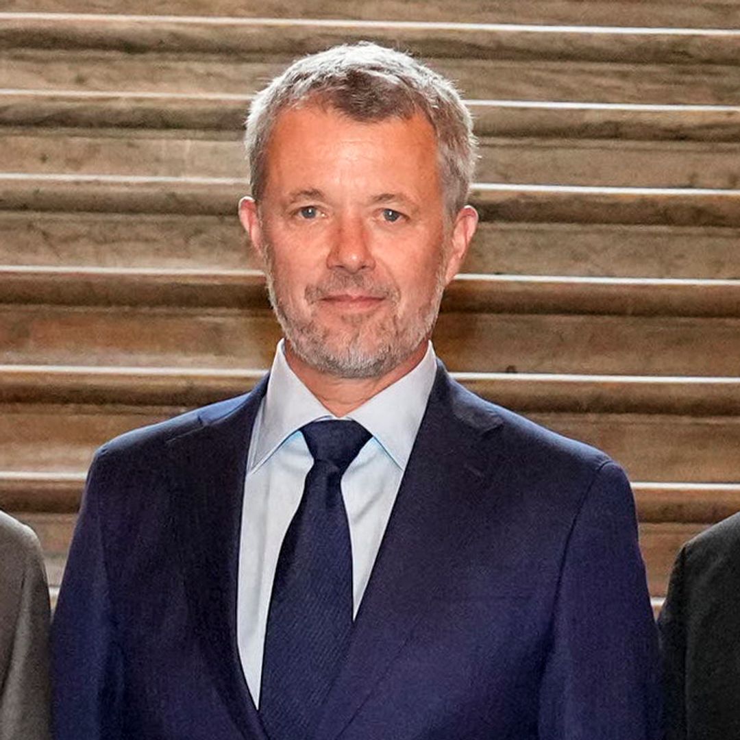 King Frederik takes on an unexpected royal mission that leads to outer space