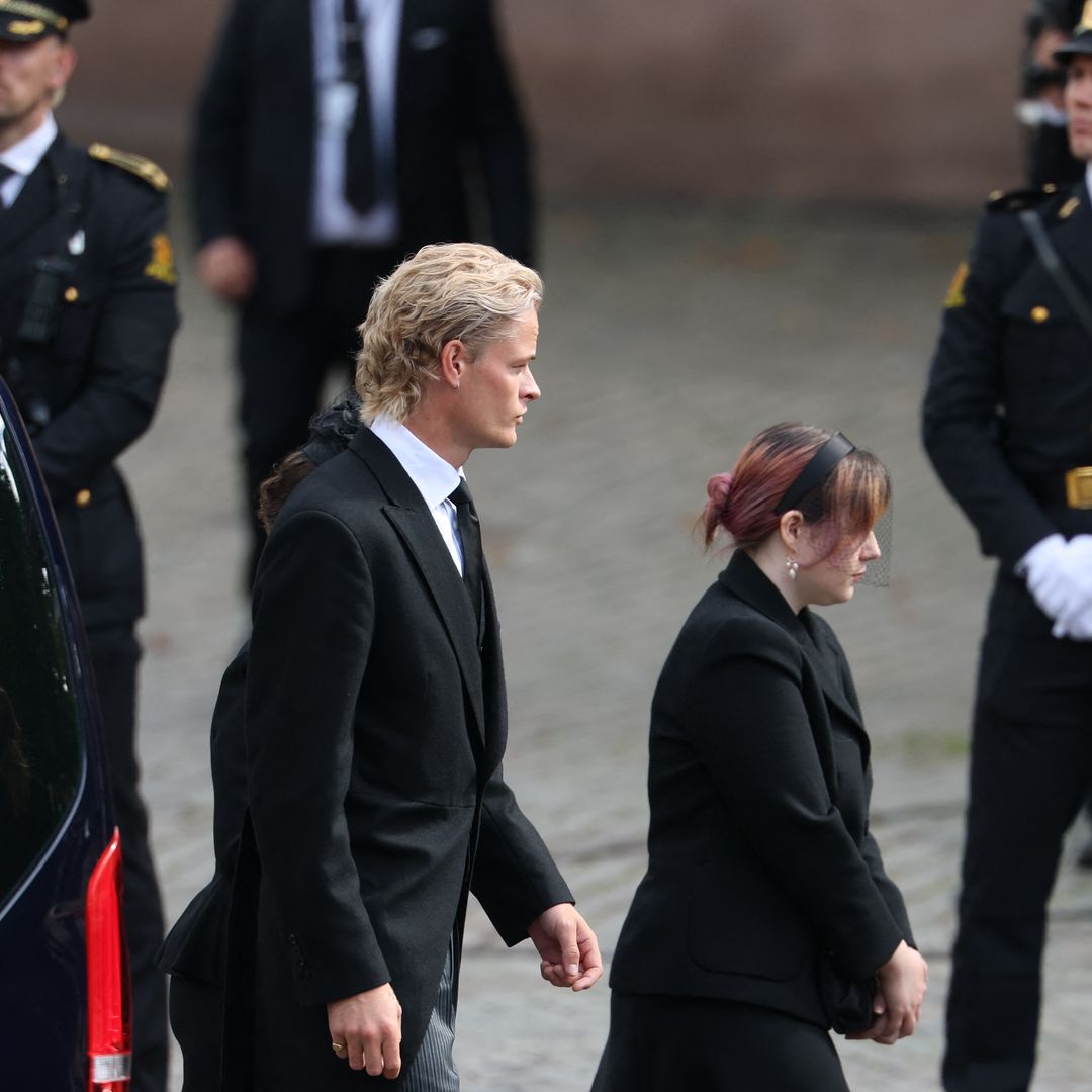 Marius Borg attends the state funeral: the grandson King Harald never left out, who still has his place within the royal family