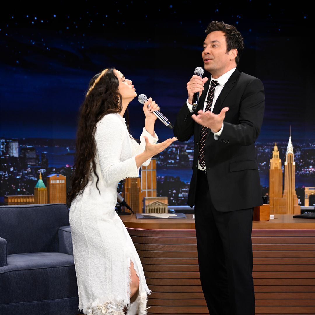 Rosalía teaches Jimmy Fallon how to sing in Spanish, and the result is incredibly unexpected
