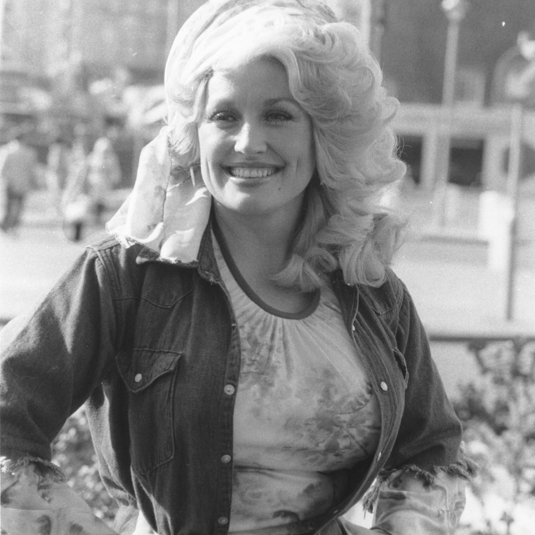 Dolly Parton 1977  