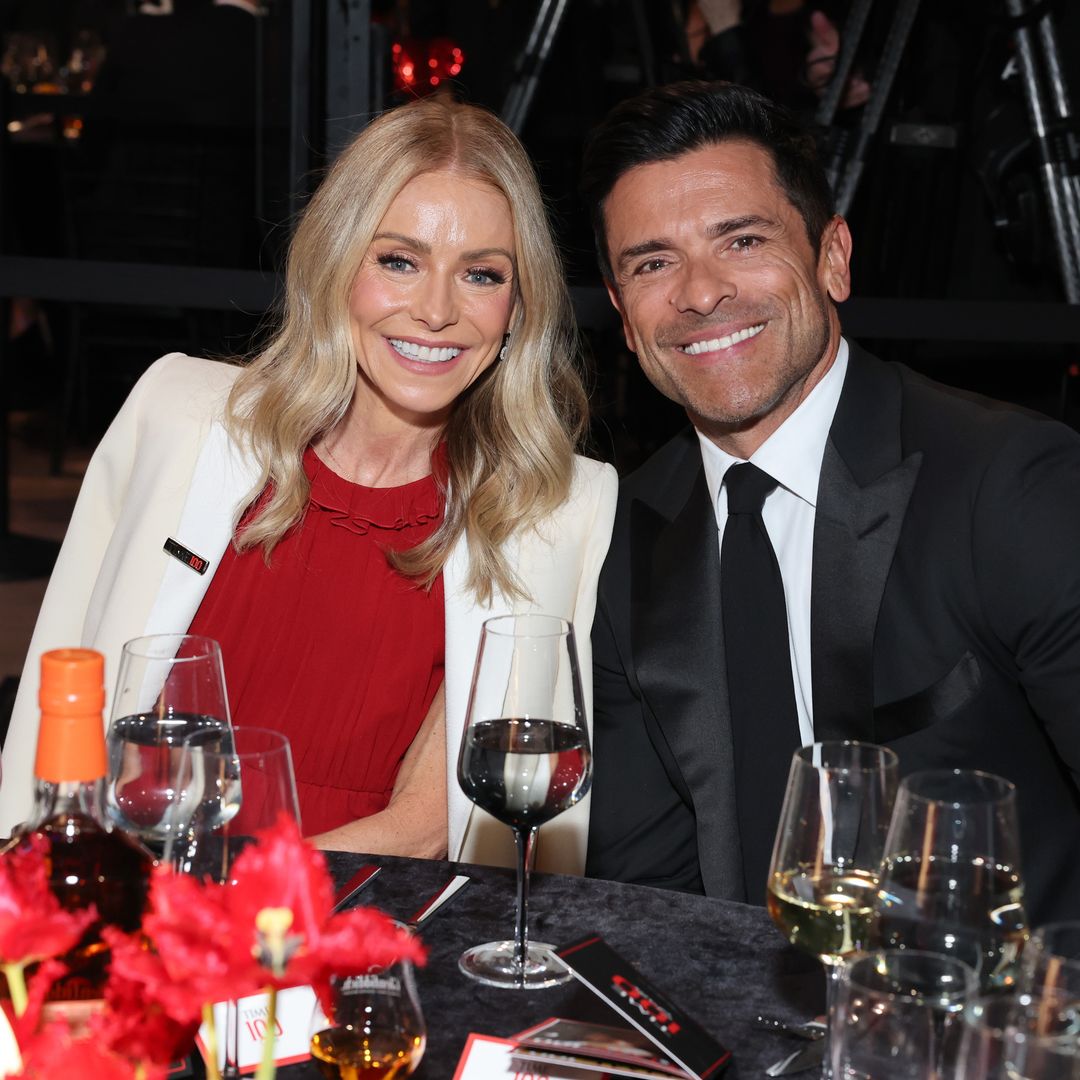 Kelly Ripa and Mark Consuelos share their best advice for couples about to get married: 'It's why we eloped'