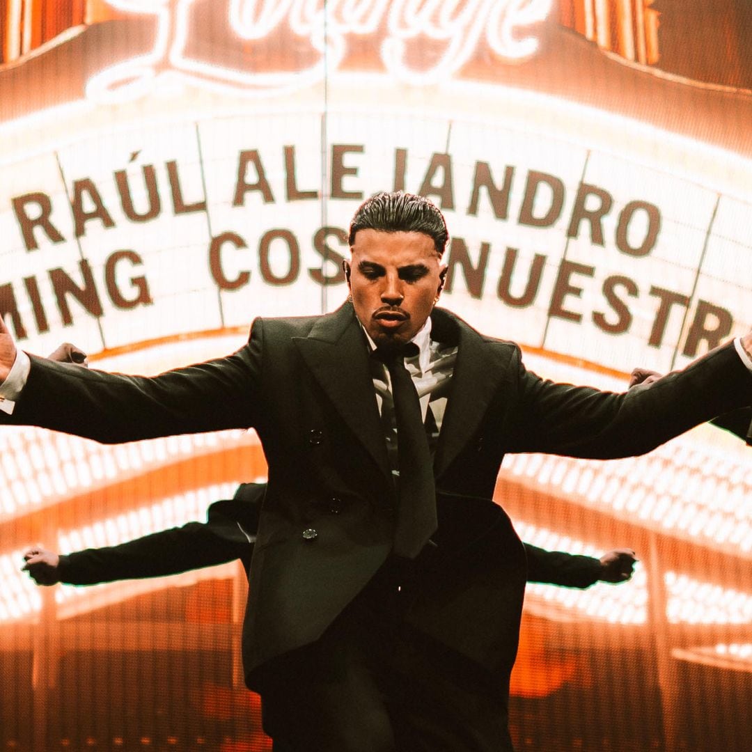 Rauw Alejandro makes history in Los Angeles with his 'Cosa Nuestra' tour [Exclusive Photos]