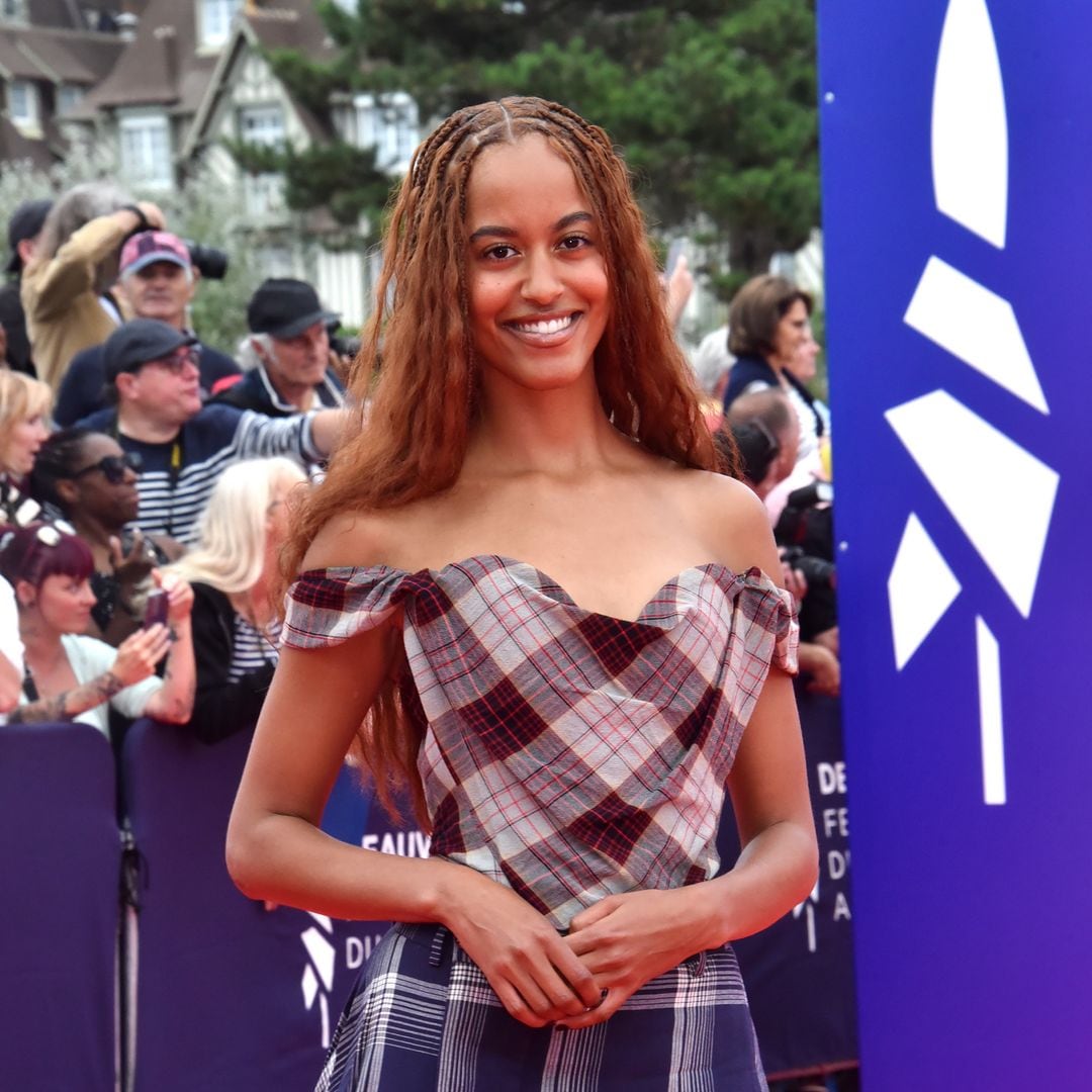 Malia Obama welcomes Spring with the season's most versatile coat