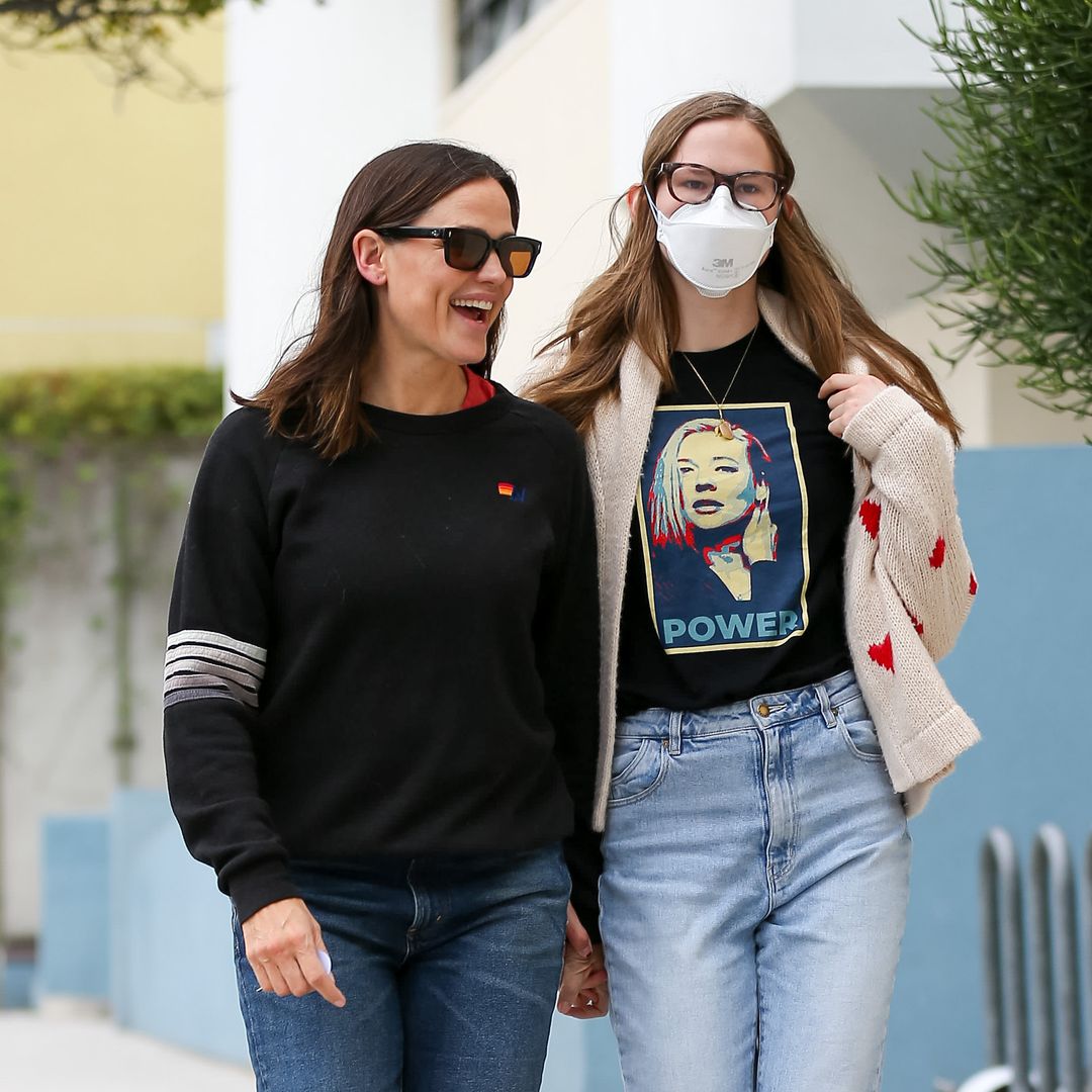 Violet Affleck reveals battle with a post-viral disease during speech