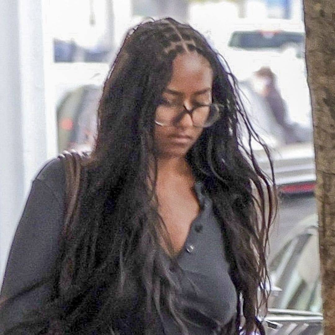 Sasha Obama looks cool and sporty in a crop top and sweatpants combo
