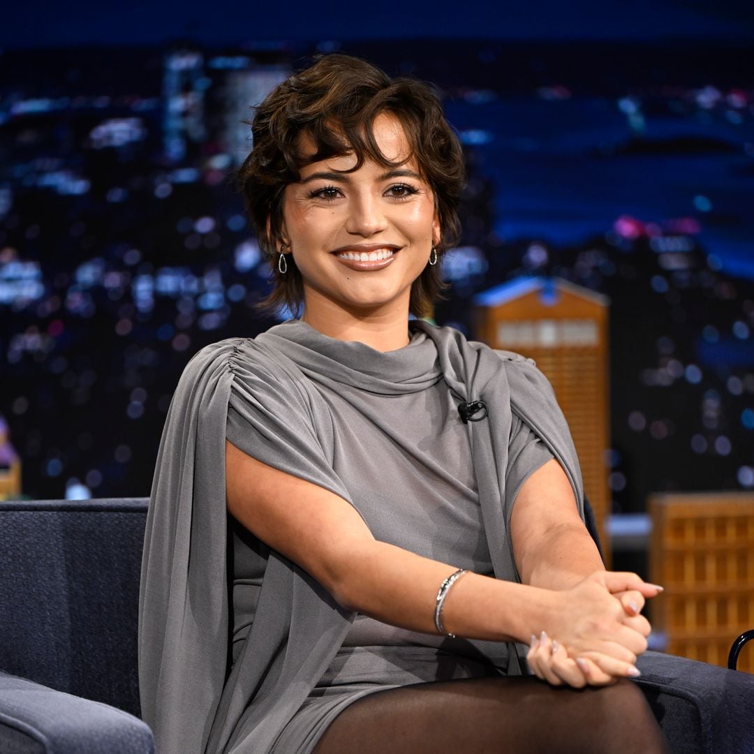 Isabela Merced hilariously trolls Jimmy Fallon in her late-night debut