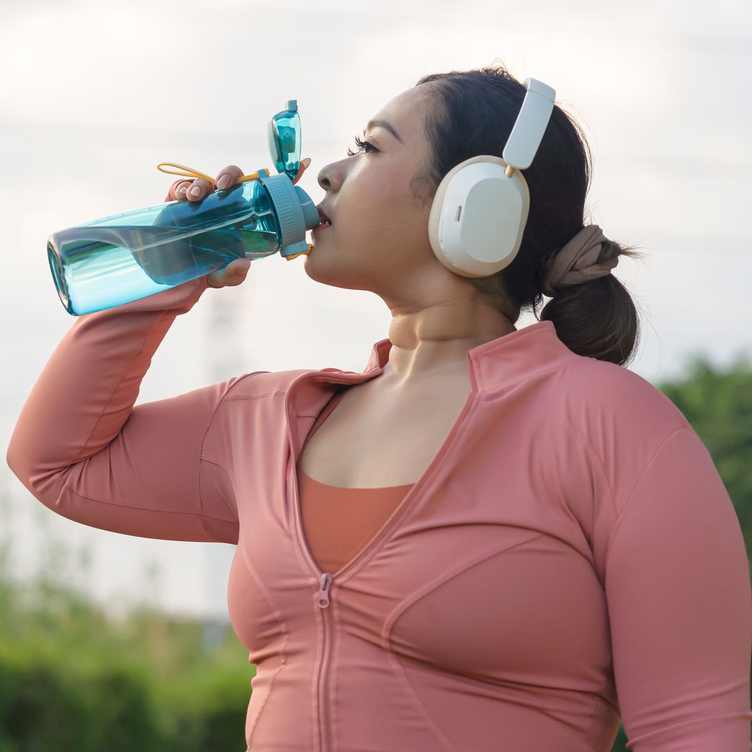 How much water should you really drink a day to lose weight?