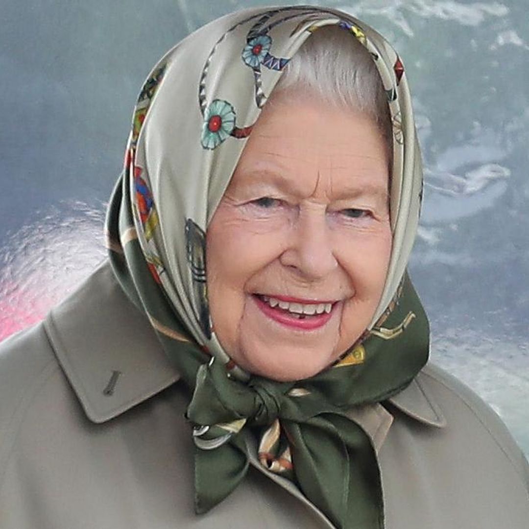 Queen Elizabeth’s home decor revealed in rare behind-the-scenes photo from Windsor Castle