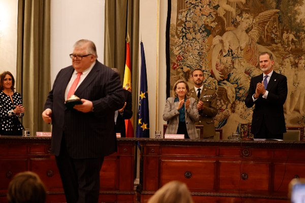 Agustín Carstens y Rey Felipe