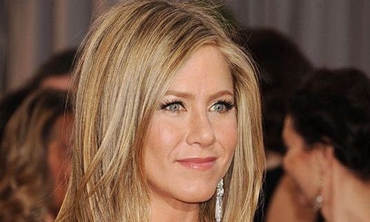 Jennifer Aniston receives Oscar buzz for edgy new role