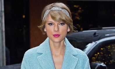 Taylor Swift gives back to fans in sweetest way